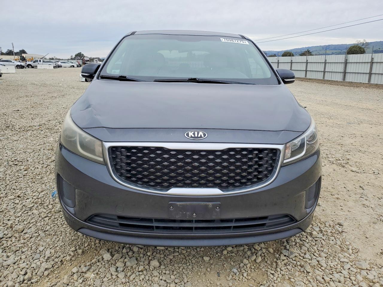 2016 KIA Sedona lx