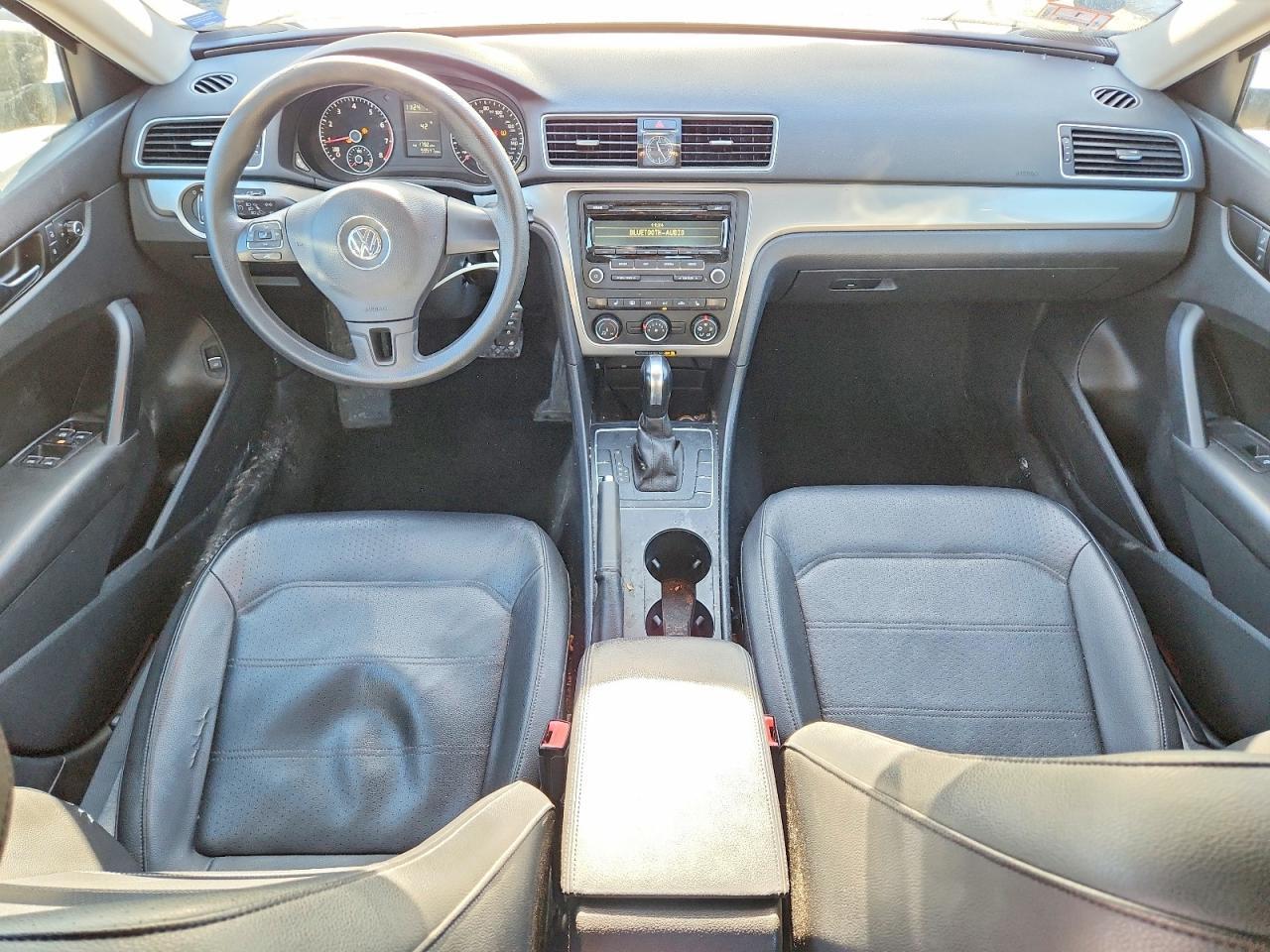 2013 Volkswagen Passat s