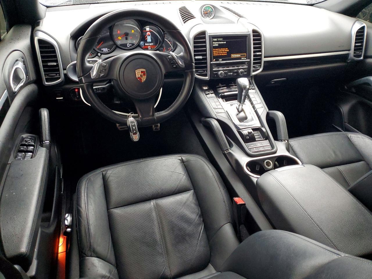2013 Porsche Cayenne s