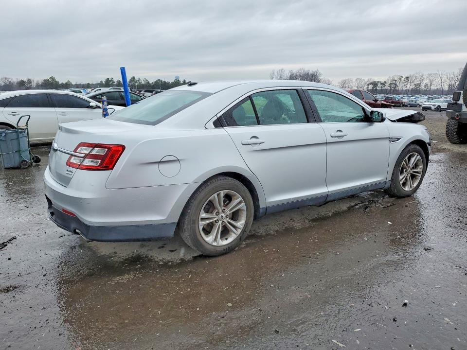 2014 Ford Taurus sel