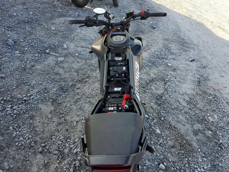 2024 Husqvarna Vitpilen 401/SVARTPILEN 401
