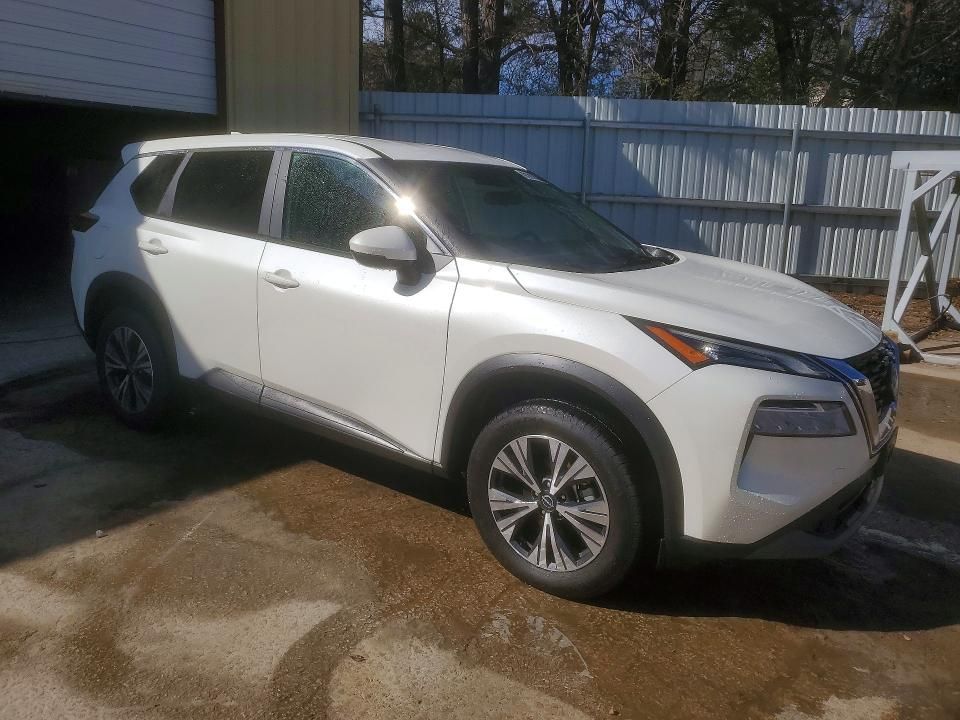 2022 Nissan Rogue sv