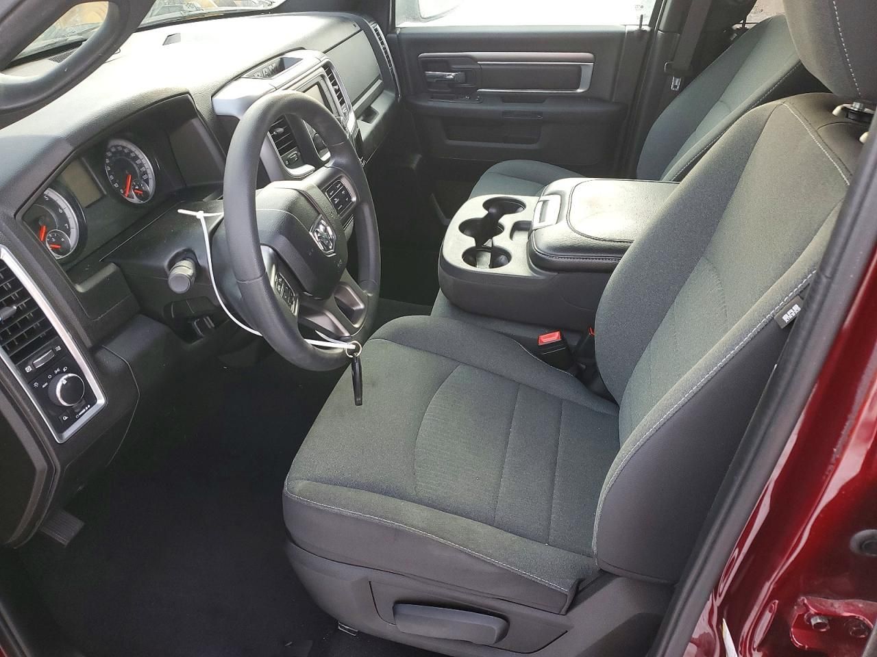 2022 Dodge Ram 1500 Classic slt