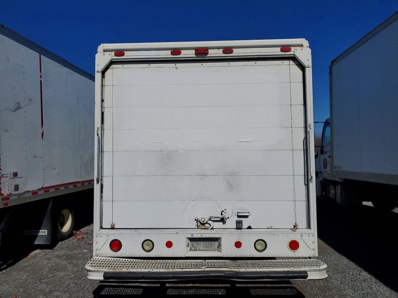 2006 Freightliner Mt45 Chassis Delivery Truck