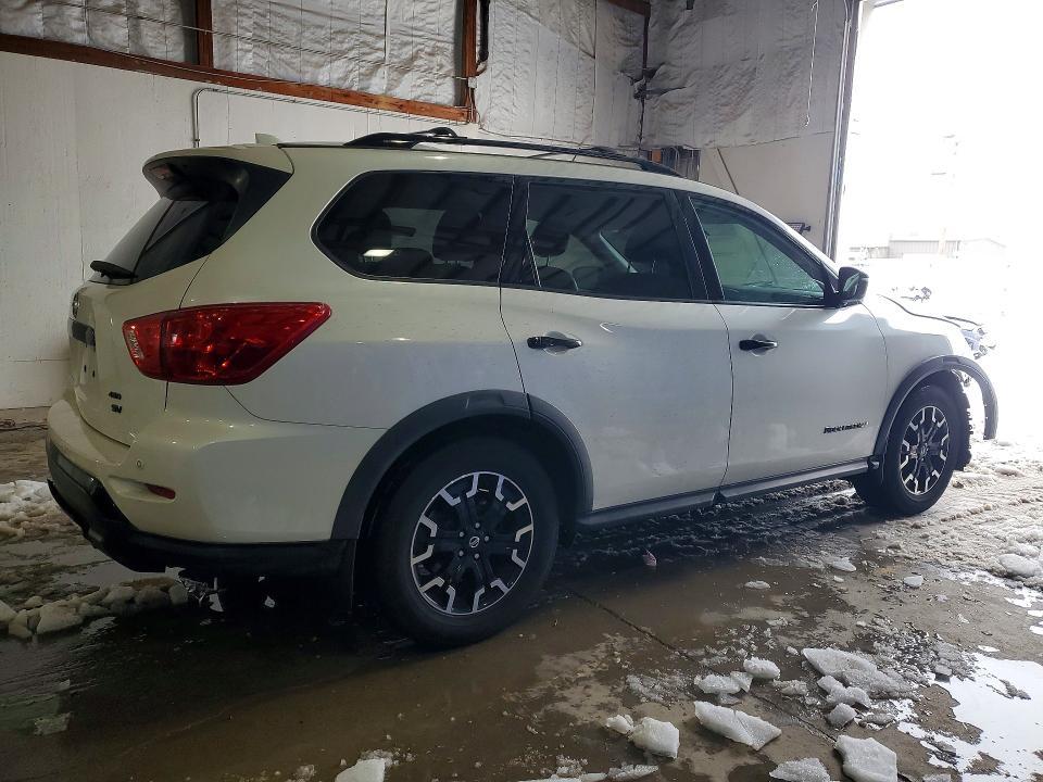2019 Nissan Pathfinder s