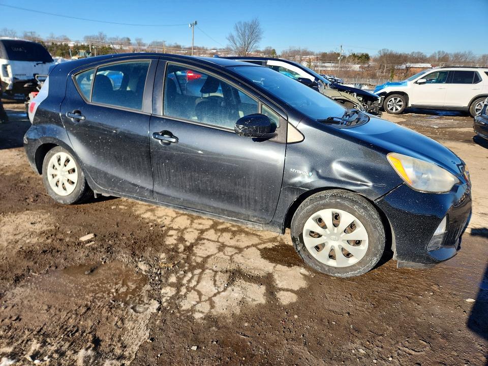 2013 Toyota Prius c