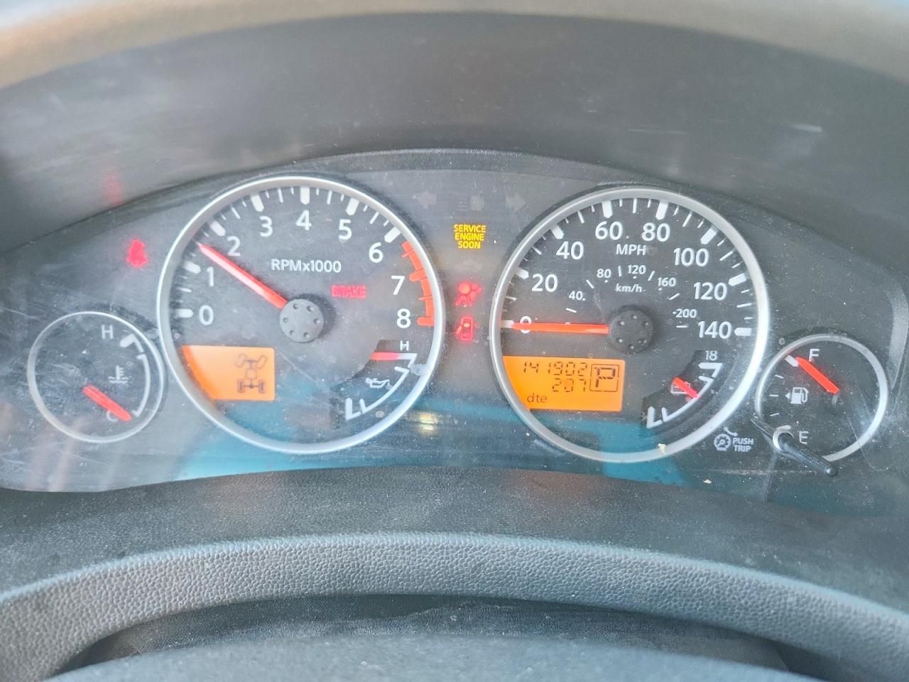 2006 Nissan Frontier Crew cab le