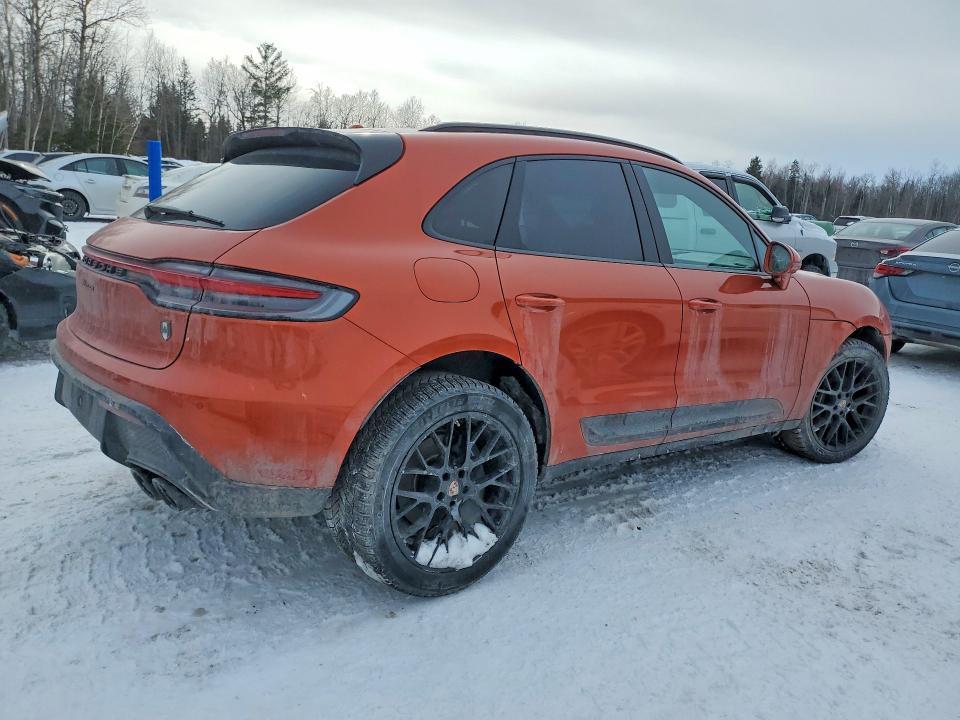 2023 Porsche Macan Base