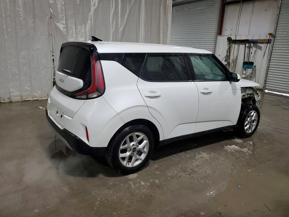 2023 KIA Soul lx