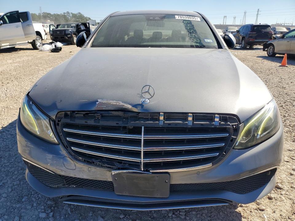 2017 Mercedes-Benz E 300