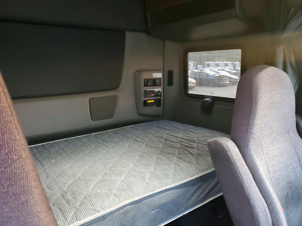 2020 International LT625 Semi Truck