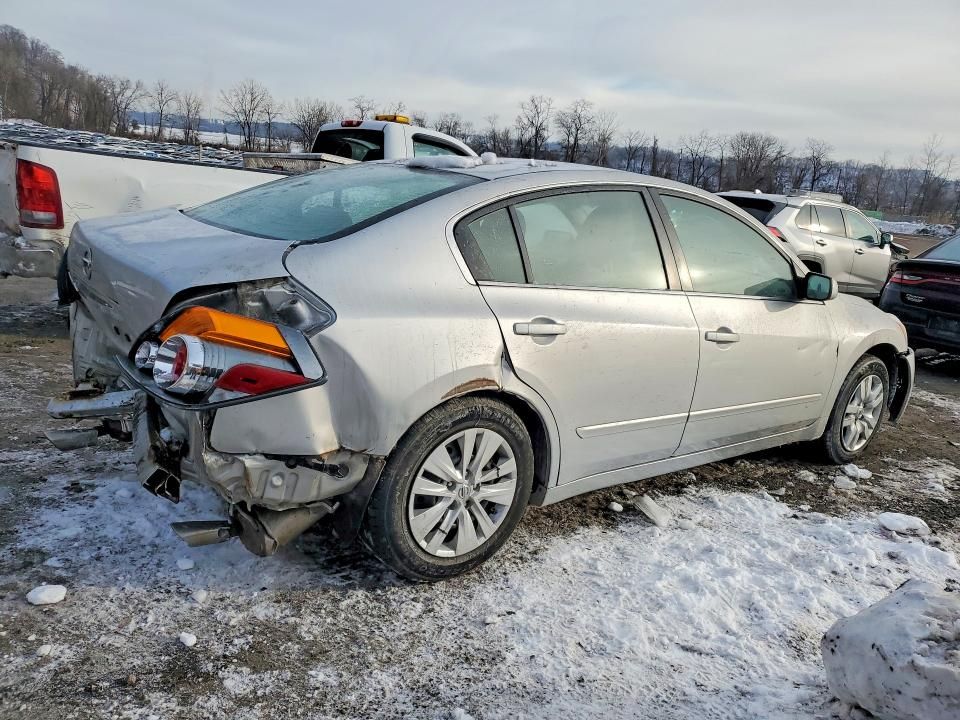 2010 Nissan Altima Base