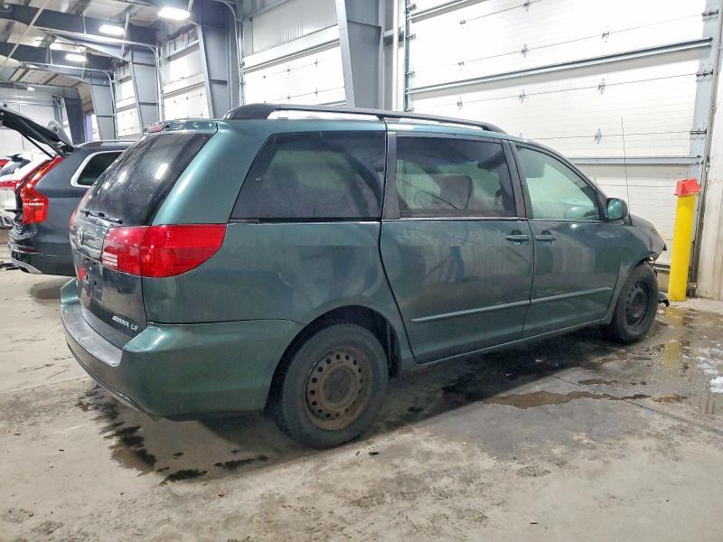 2005 Toyota Sienna ce