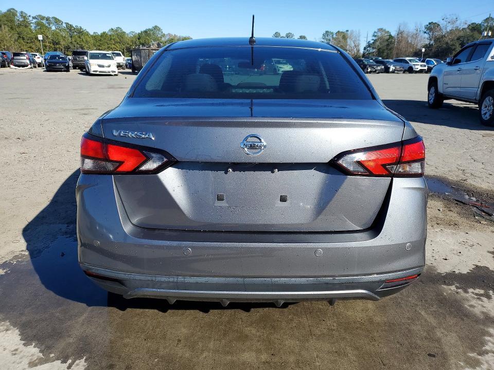 2021 Nissan Versa s