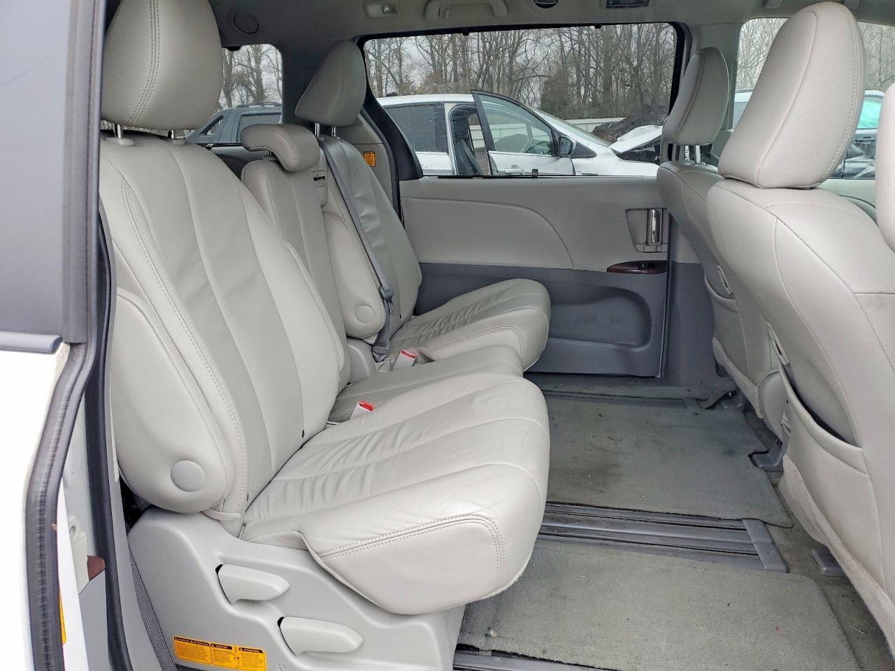 2013 Toyota Sienna xle