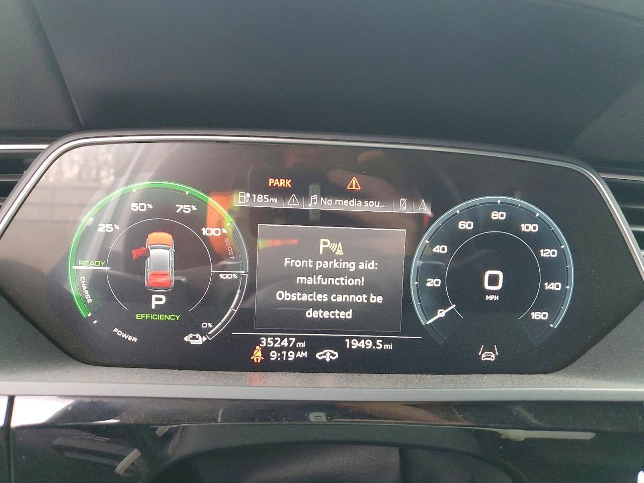 2022 Audi E-tron Premium Plus