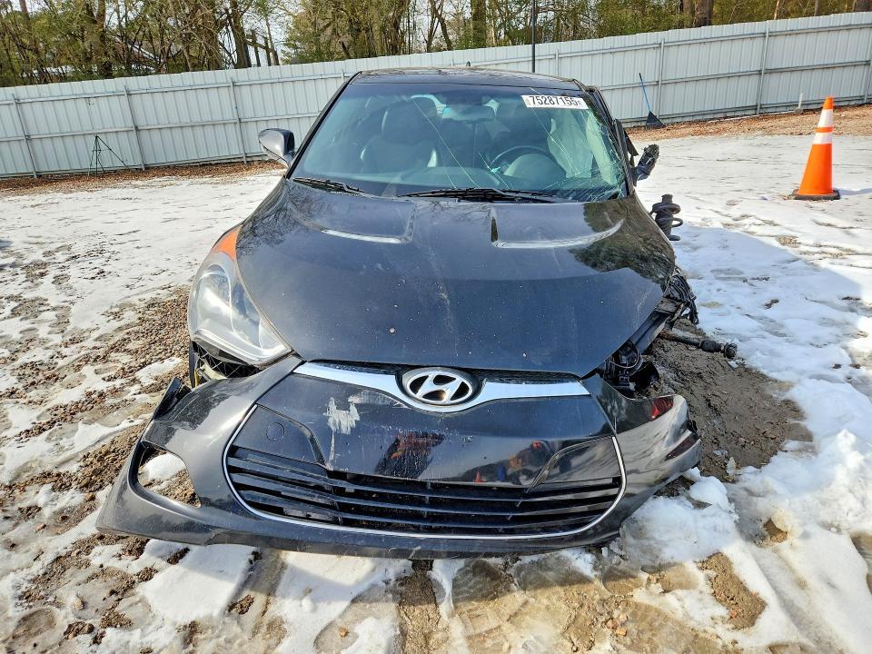 2013 Hyundai Veloster Base