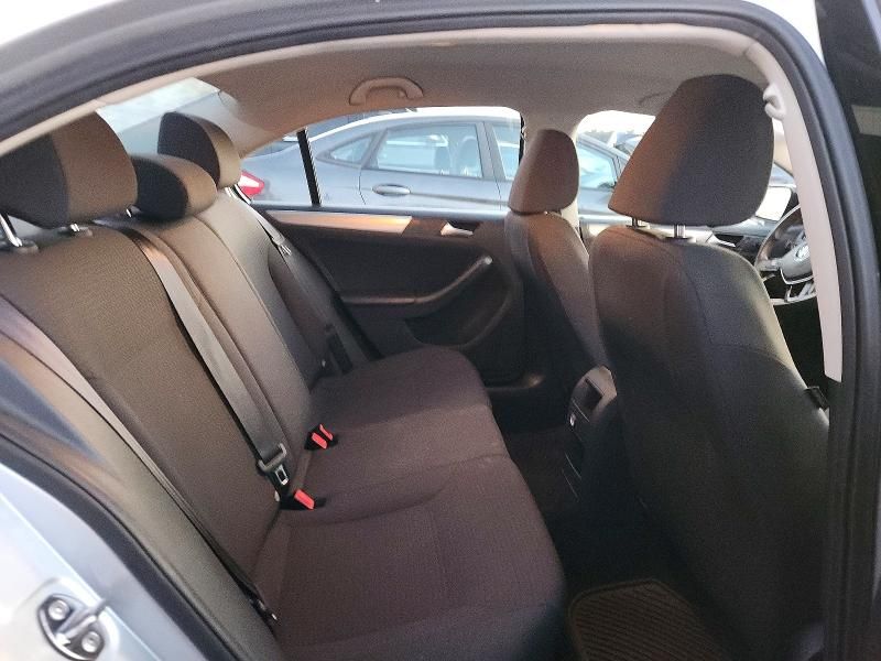 2015 Volkswagen Jetta se