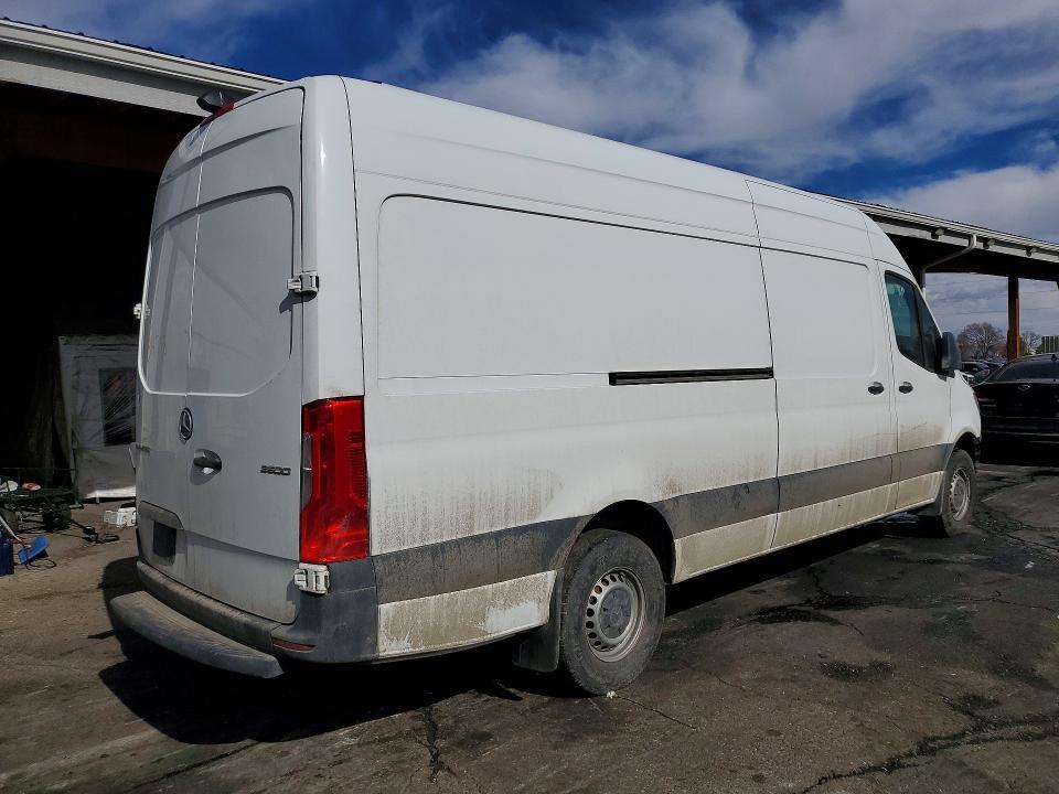 2022 Mercedes-Benz Sprinter 2500
