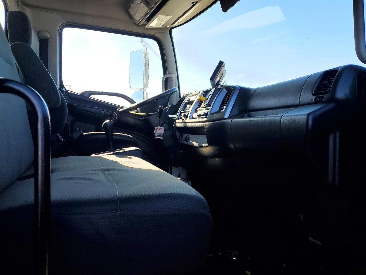 2016 Hino 338 BOX Truck