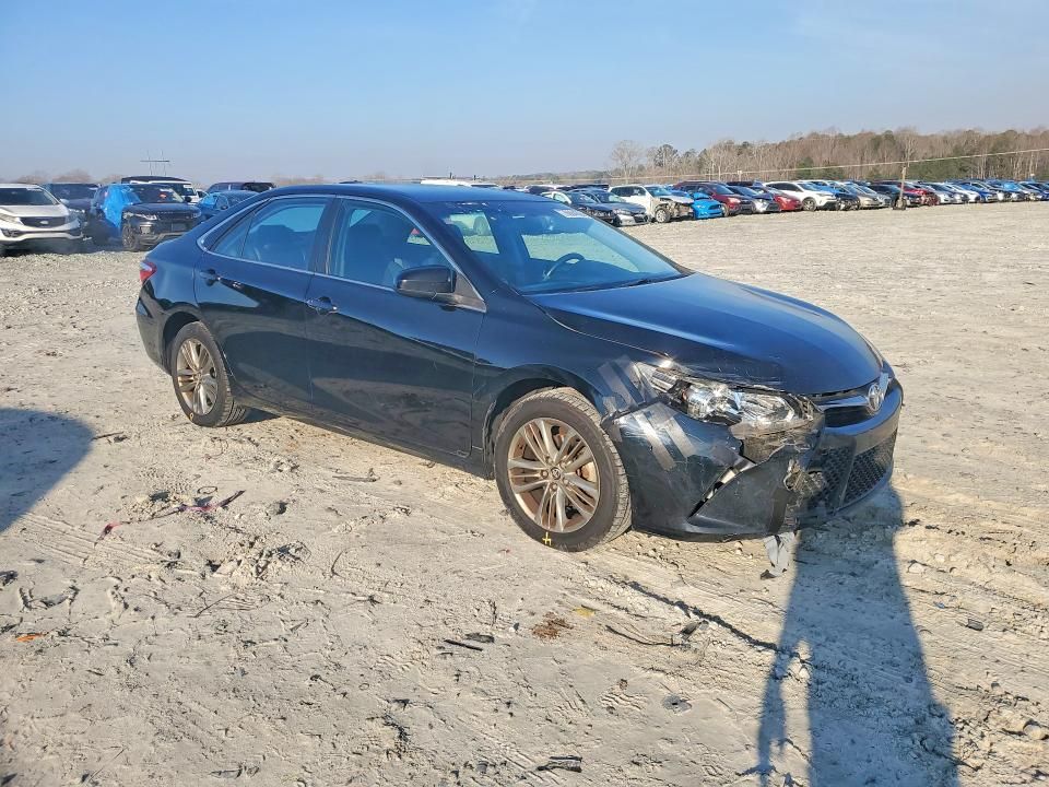 2015 Toyota Camry le