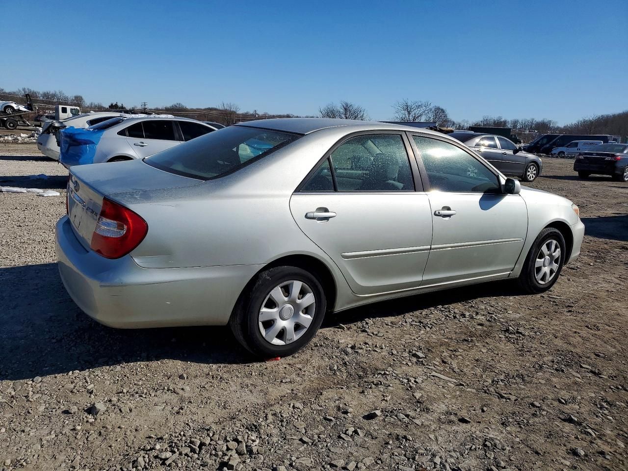 2003 Toyota Camry le