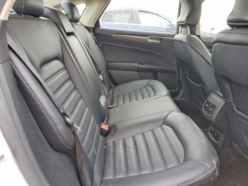 2018 Ford Fusion se Hybrid