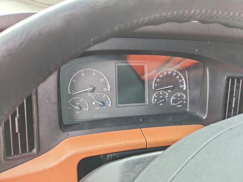 2020 Freigliner 2020 Freightliner Cascadia 126 Semi Truck