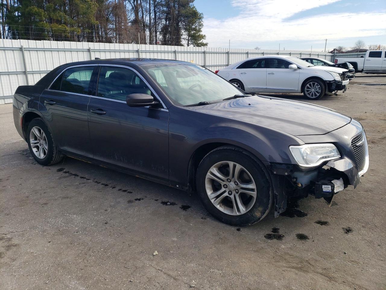 2015 Chrysler 300 Limited