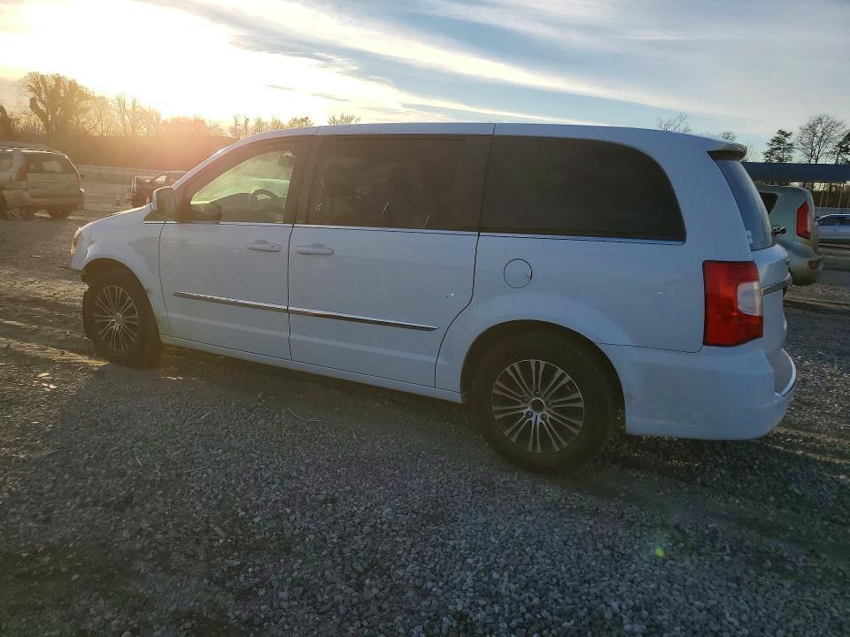 2014 Chrysler Town & Country s
