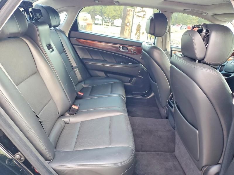 2014 Hyundai Equus Signature