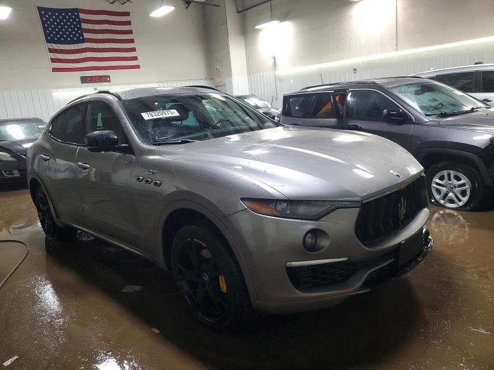 2022 Maserati Levante Base