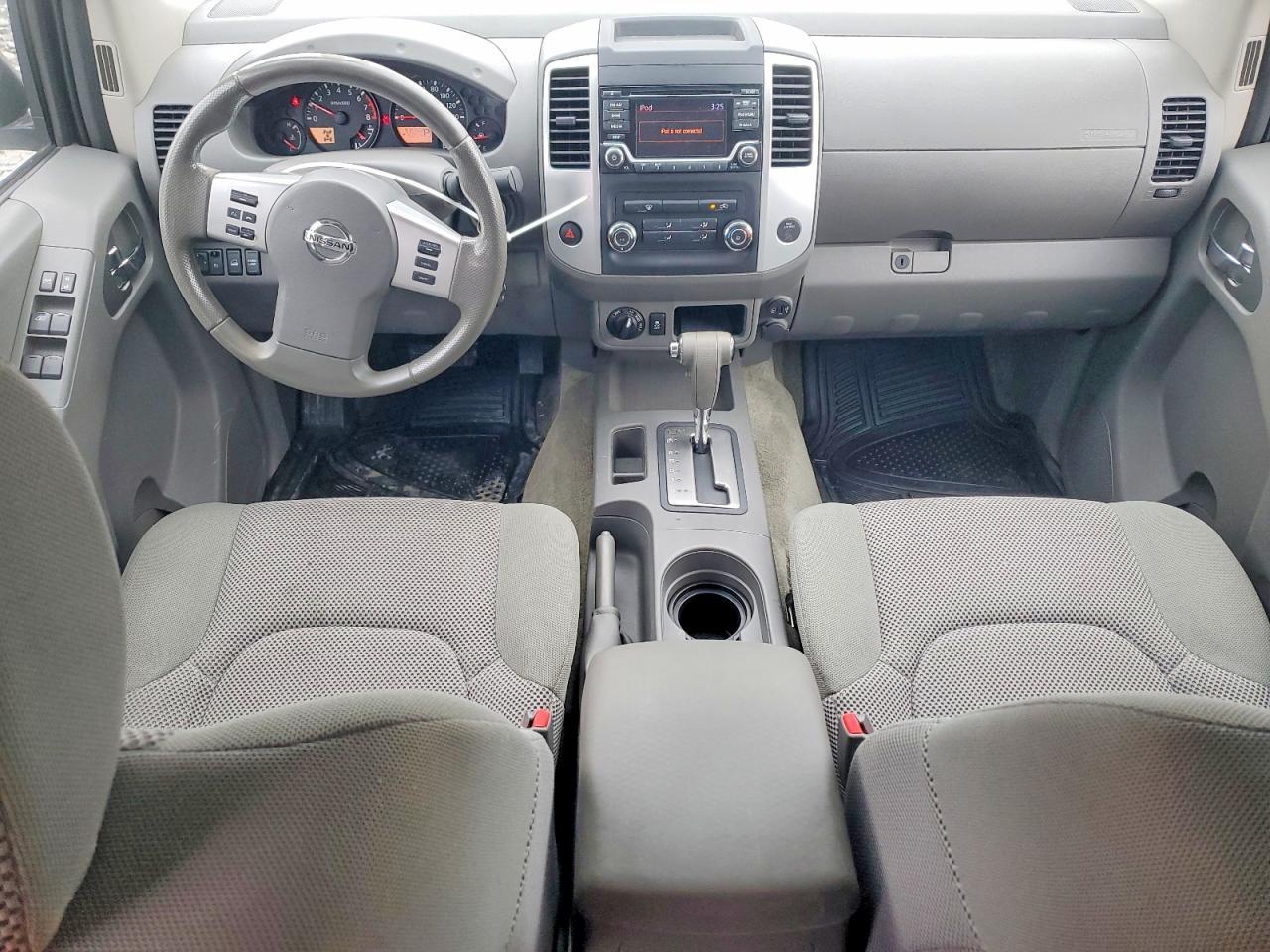 2017 Nissan Frontier SV