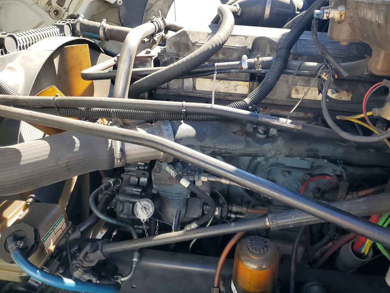 2006 Freightliner Columbia 120 Semi Truck