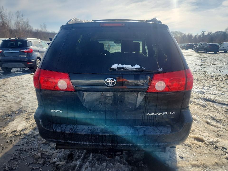 2010 Toyota Sienna ce