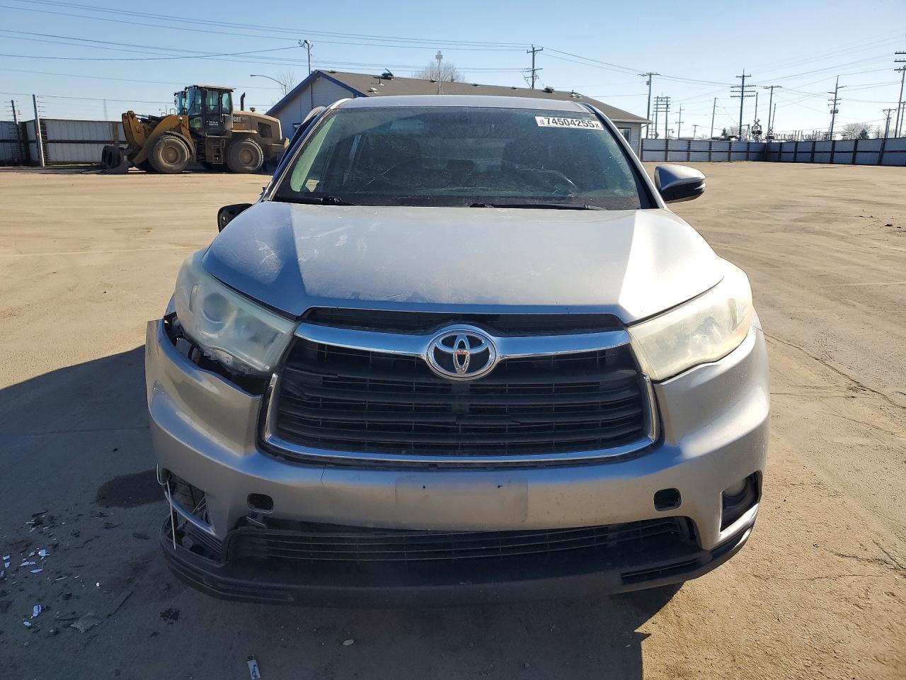 2014 Toyota Highlander le