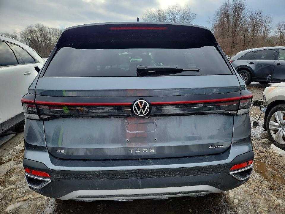 2025 Volkswagen Taos se