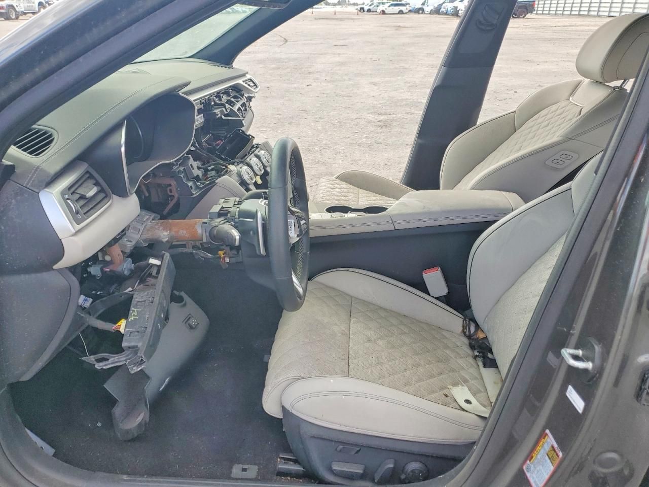 2023 Genesis G70 Base