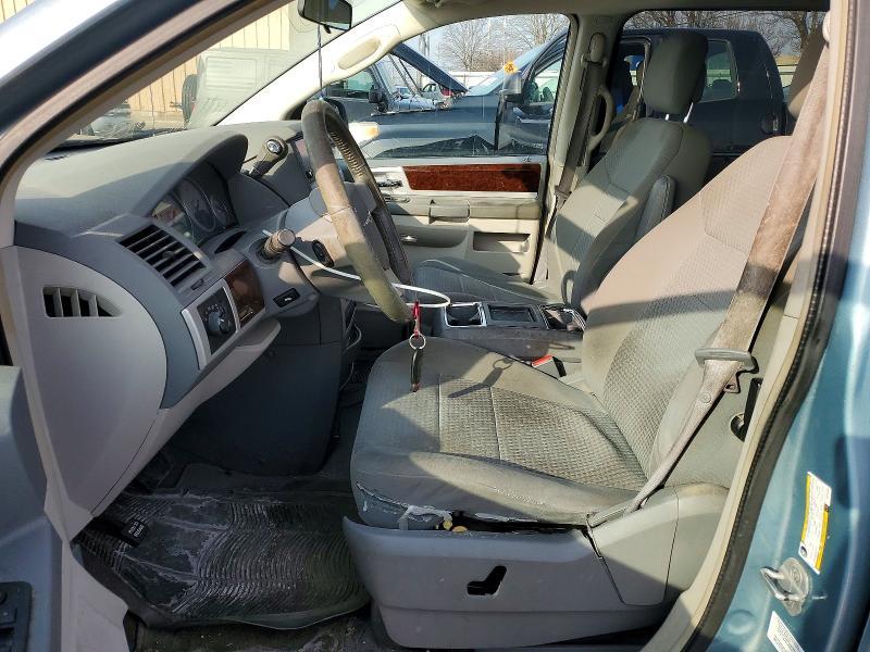 2010 Chrysler Town & Country Touring