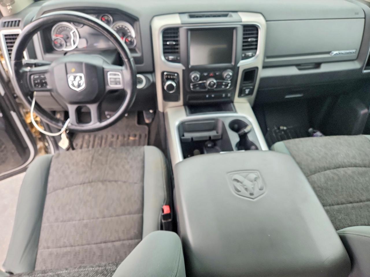 2016 Dodge RAM 1500 SLT