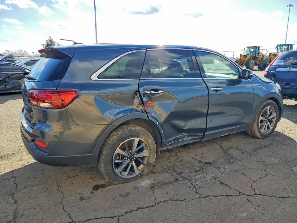 2020 KIA Sorento lx V6