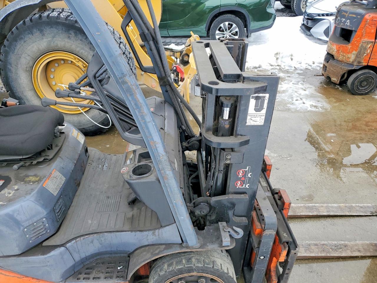 2014 Toyt Forklift-Forklift