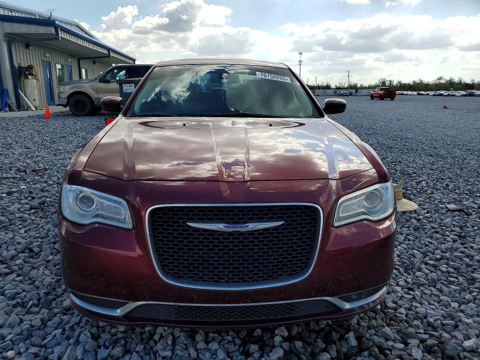 2018 Chrysler 300 Touring