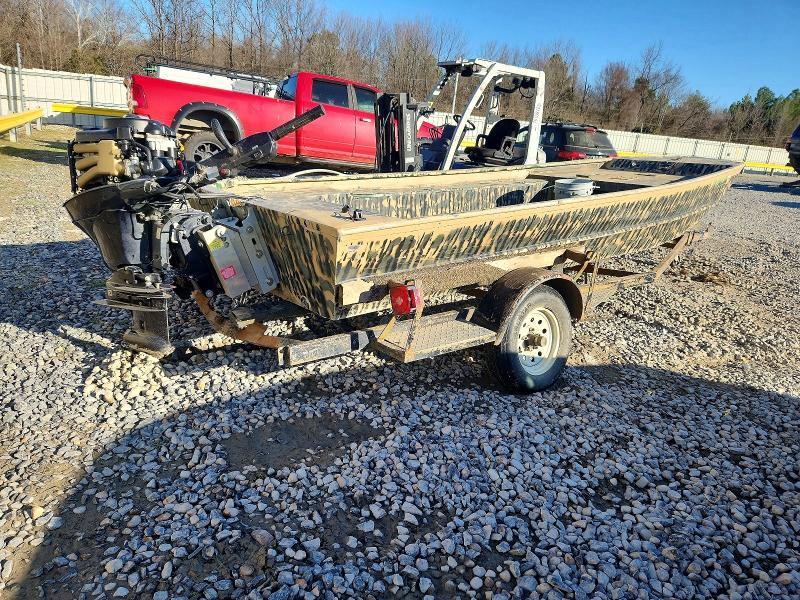 2002 G3 Boat-boat