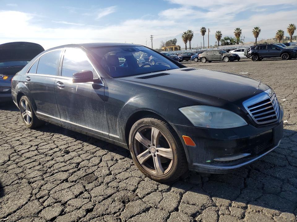 2011 Mercedes-Benz S 550