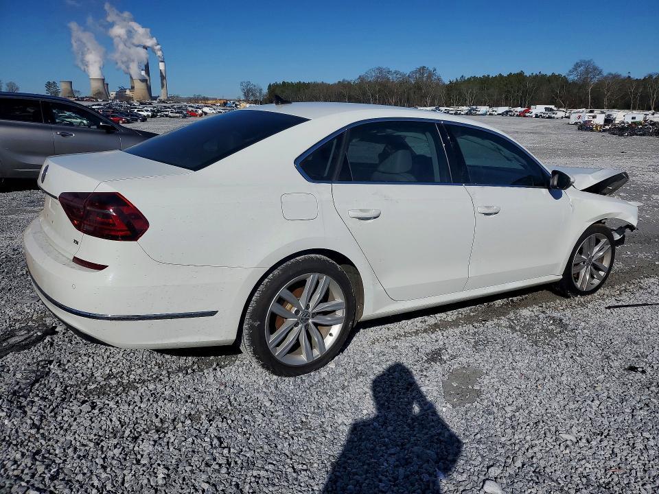 2018 Volkswagen Passat se