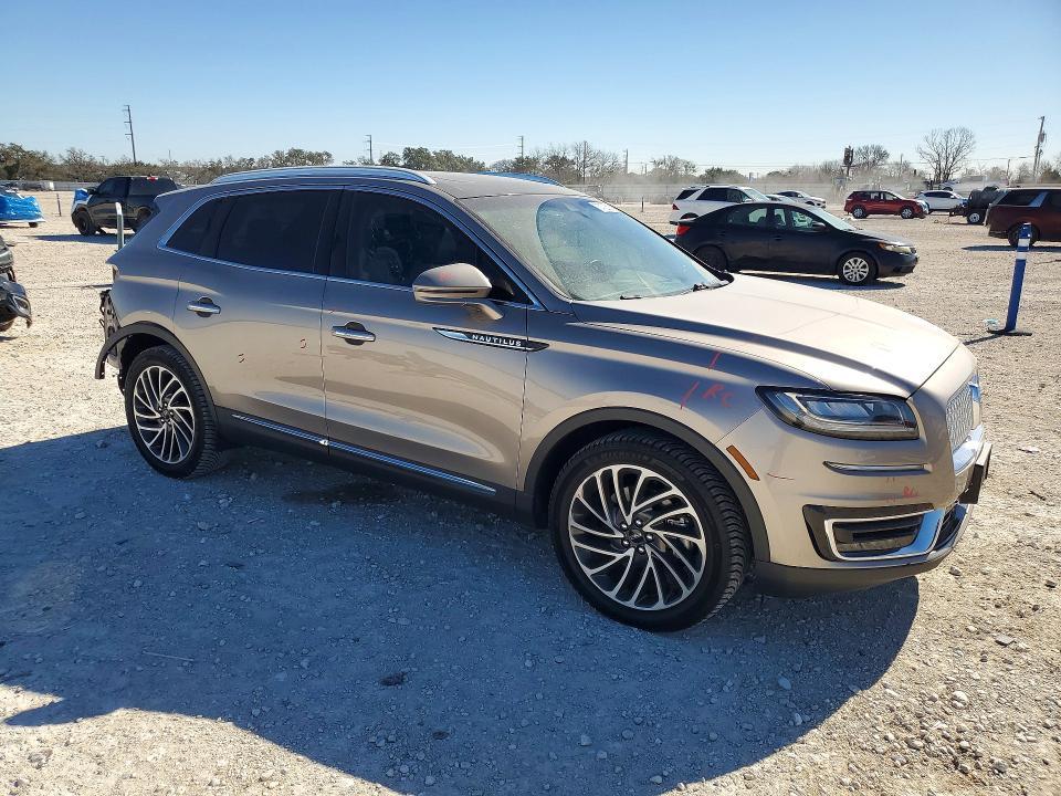 2020 Lincoln Nautilus Reserve