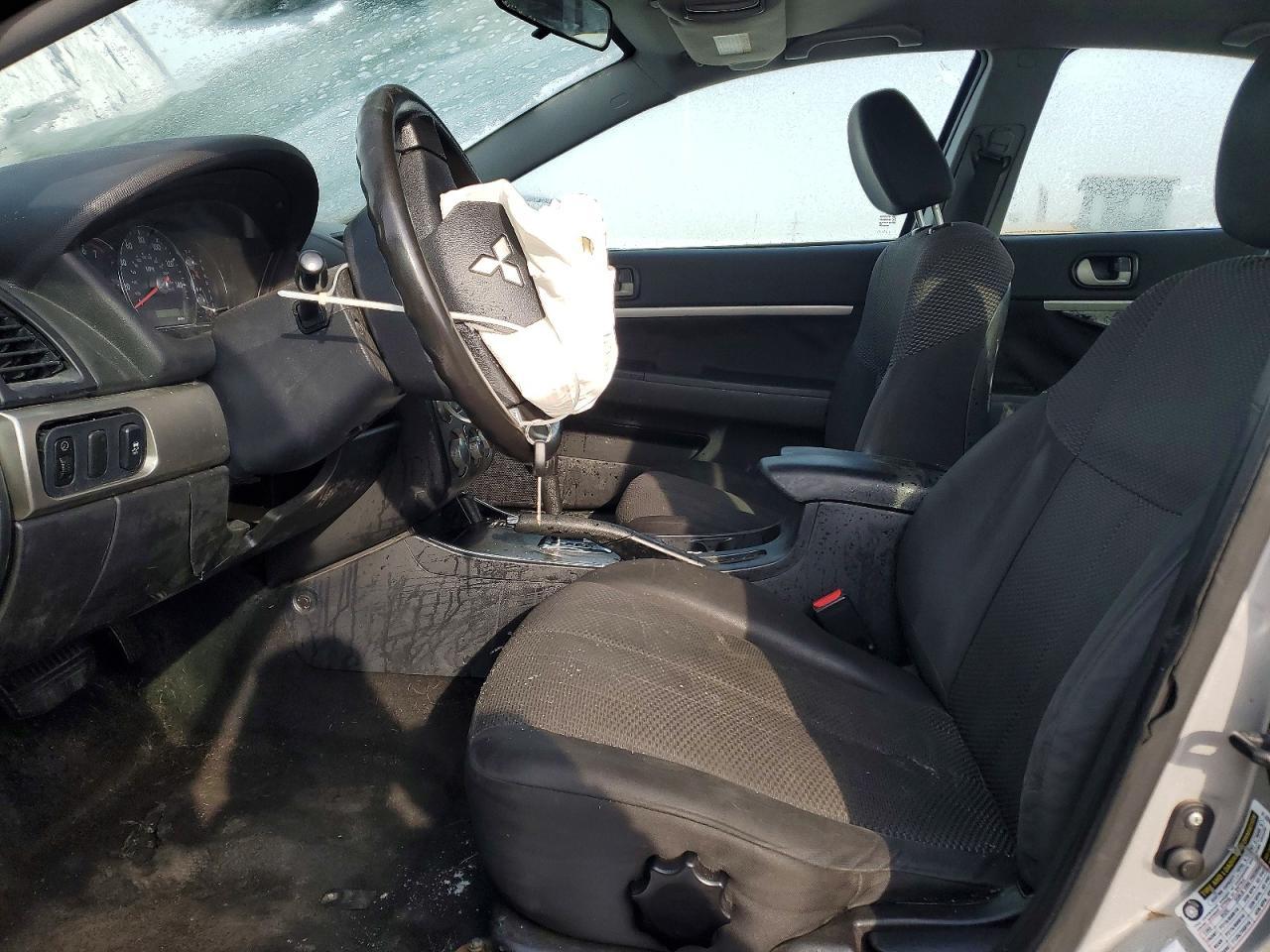 2012 Mitsubishi Galant fe