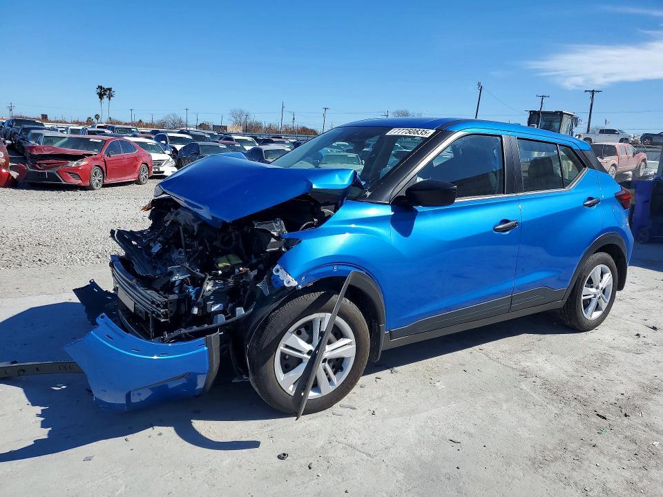 2025 Nissan Kicks Play s