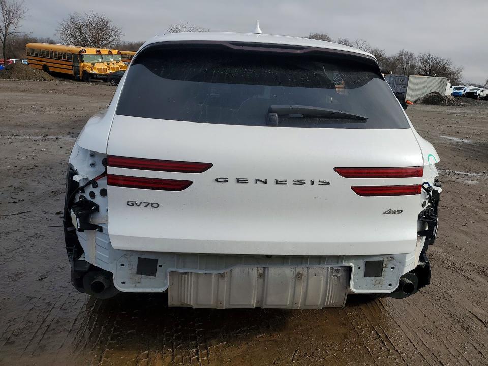 2025 Genesis Gv70 Base